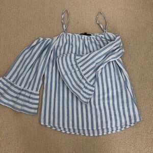 Peek-a-boo shoulder top